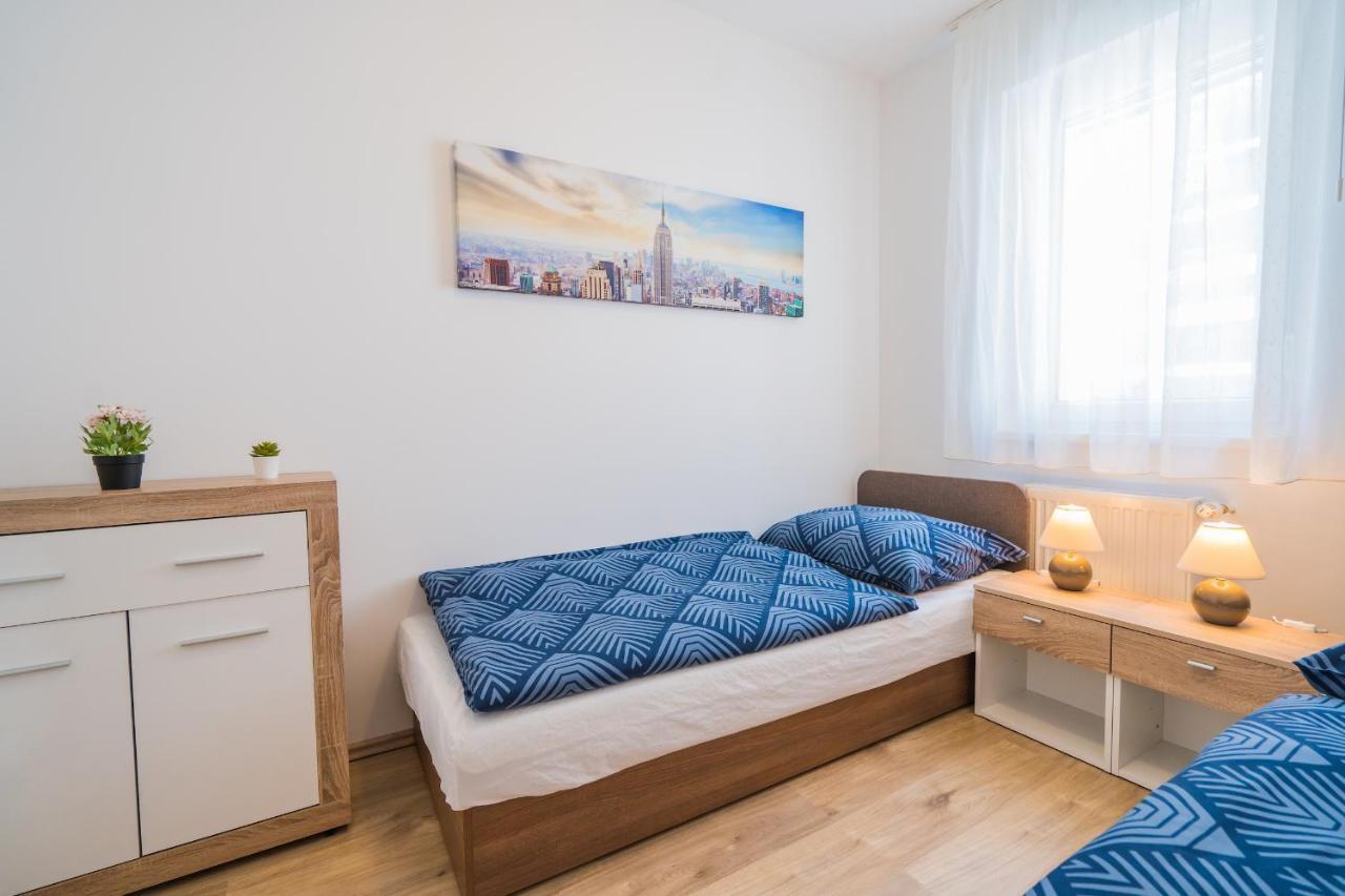 Gemini Apartments Siofok I., Iii. מראה חיצוני תמונה