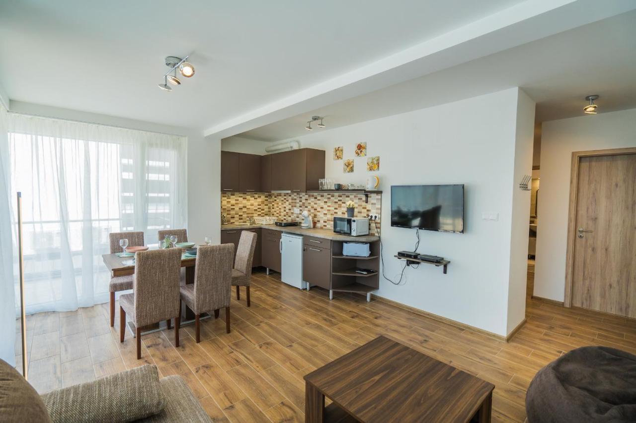 Gemini Apartments Siofok I., Iii. מראה חיצוני תמונה