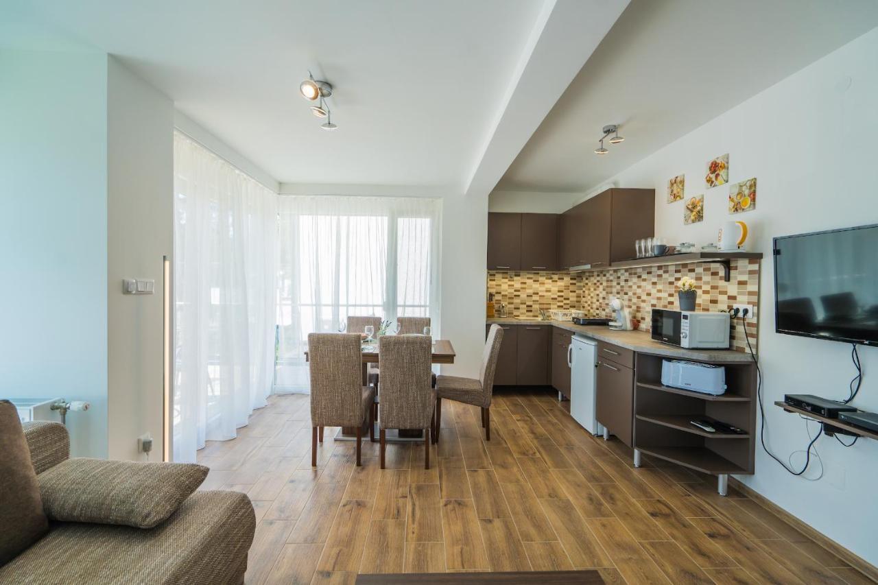 Gemini Apartments Siofok I., Iii. מראה חיצוני תמונה