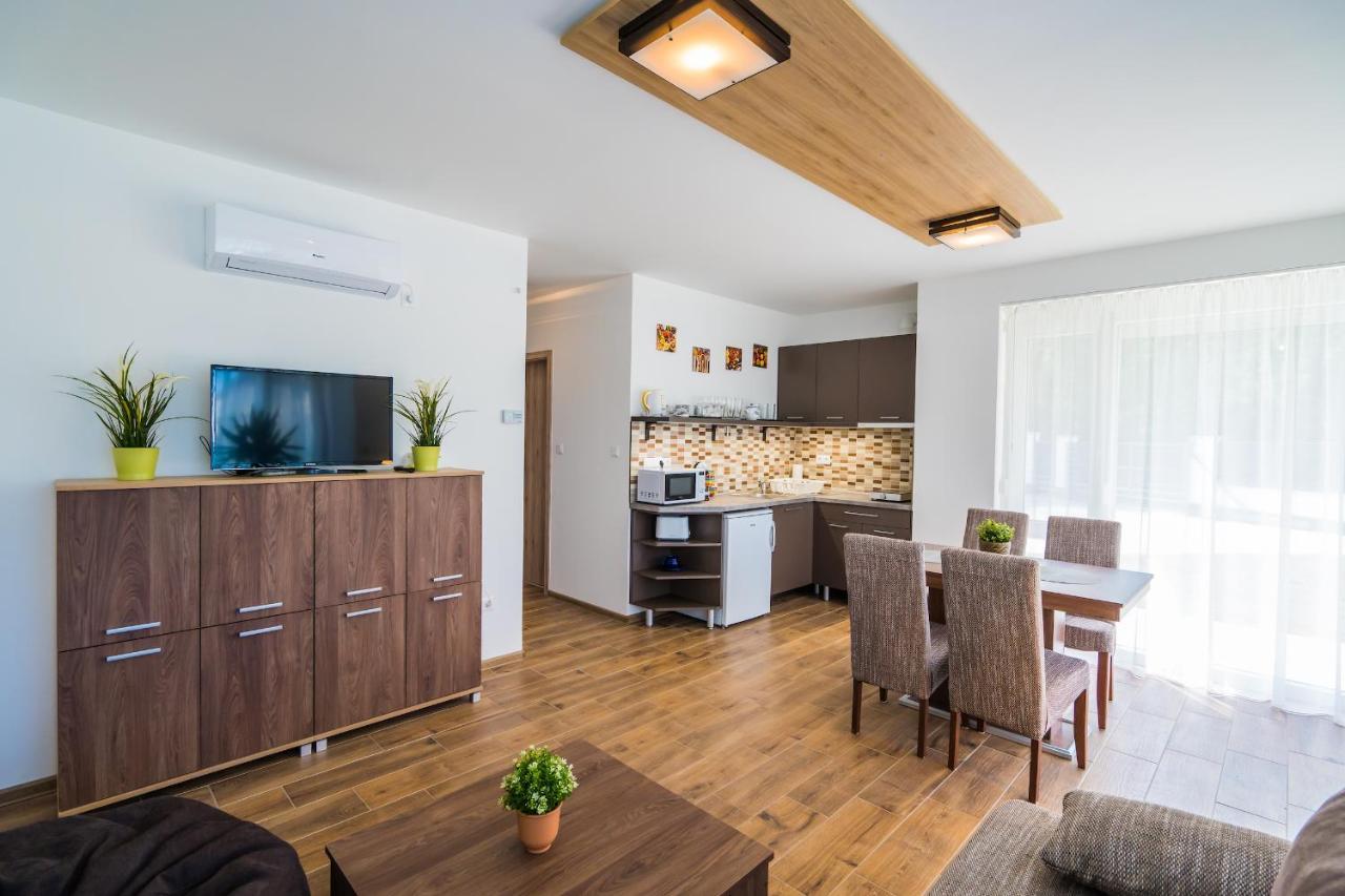 Gemini Apartments Siofok I., Iii. מראה חיצוני תמונה