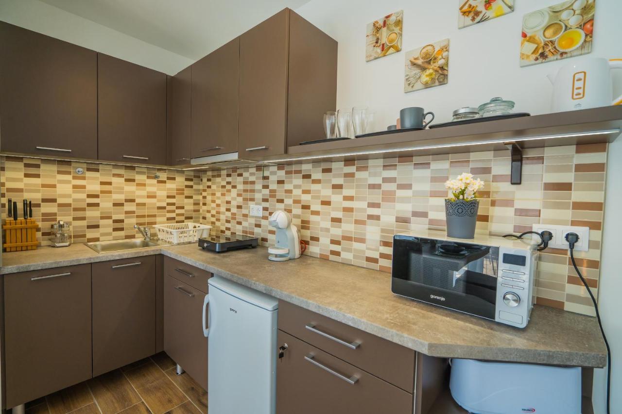 Gemini Apartments Siofok I., Iii. מראה חיצוני תמונה
