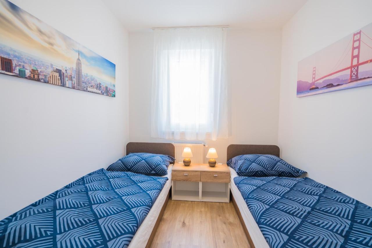 Gemini Apartments Siofok I., Iii. מראה חיצוני תמונה